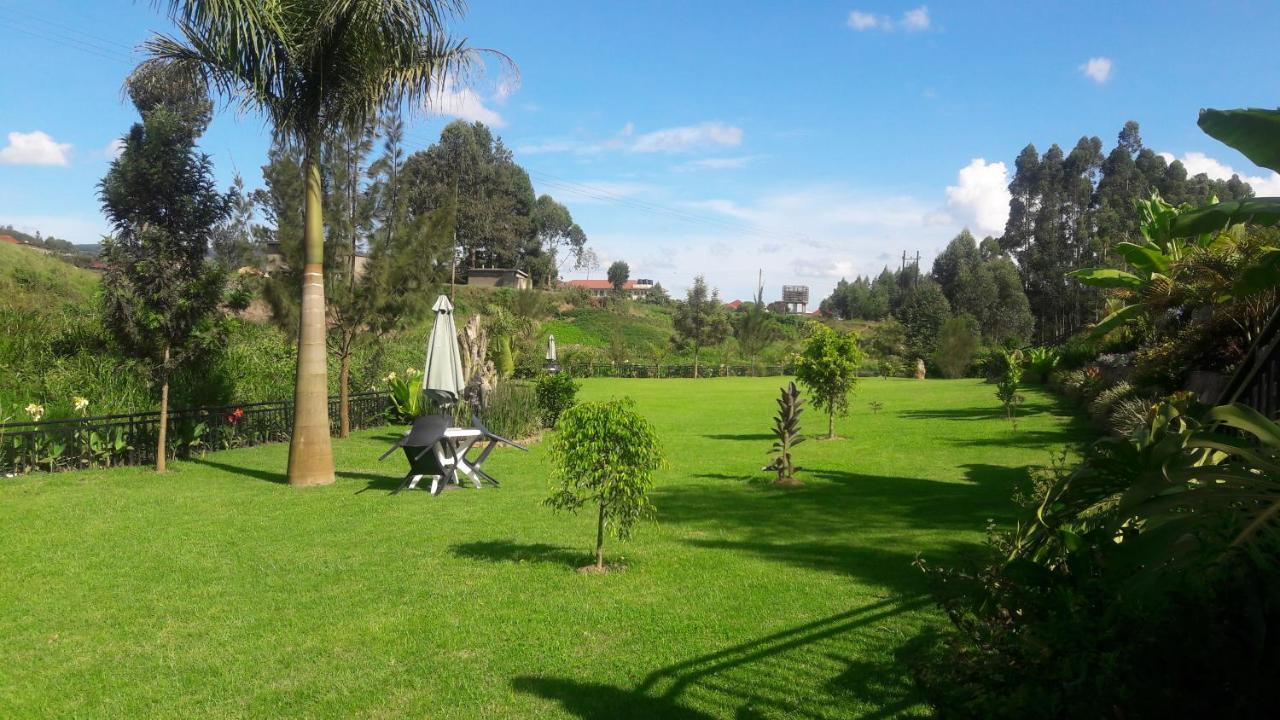 Riverside Resort Hotel Kabale Buitenkant foto